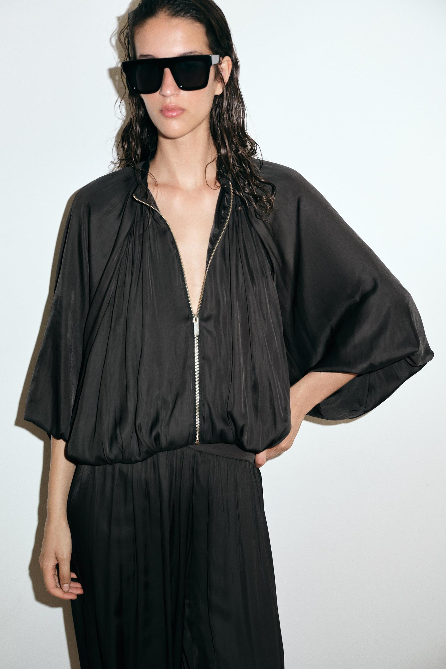 #242524, Noir