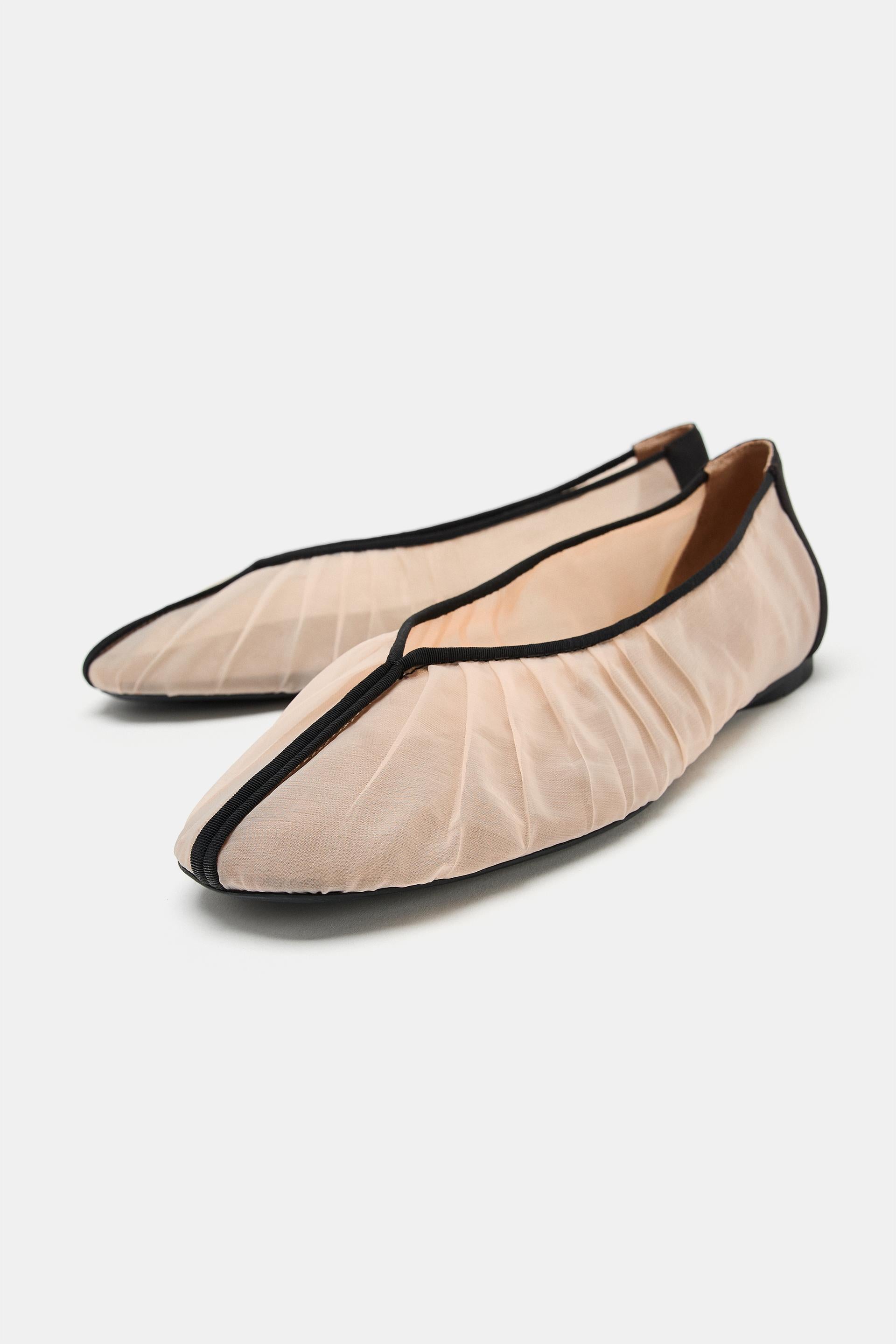 #E6E6DF, Gris taupe